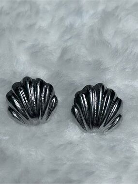 Silver Shell Earrings